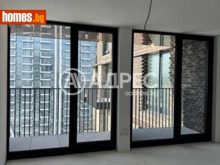 Двустаен, 82m²