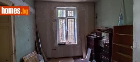 Тристаен, 111m²