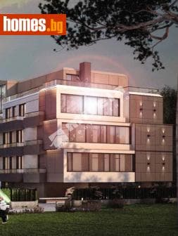 Тристаен, 137m²