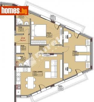 Тристаен, 122m²