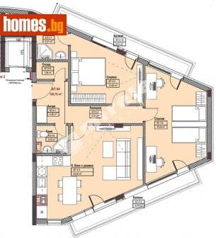 Тристаен, 121m²