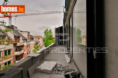 Тристаен, 107m²