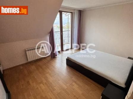 Тристаен, 169m²