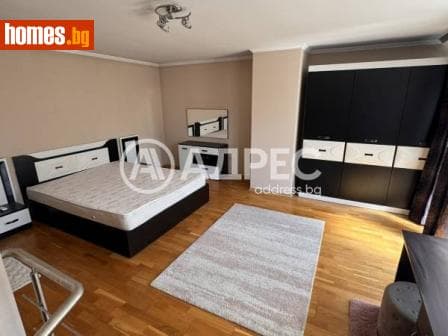 Тристаен, 169m²