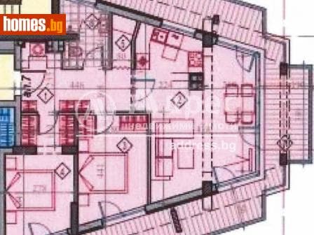 Тристаен, 136m²