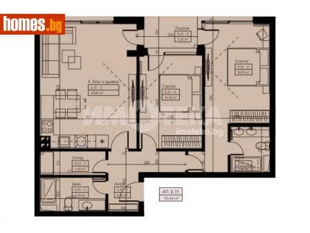 Тристаен, 113m²