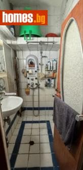 Двустаен, 67m²