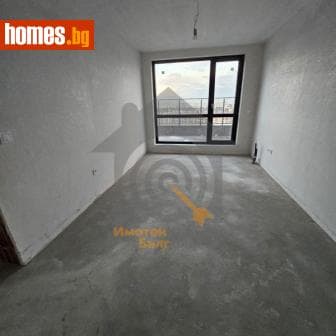 Тристаен, 161m²