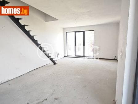 Тристаен, 129m²