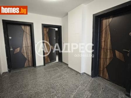 Тристаен, 129m²
