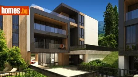 Тристаен, 126m²