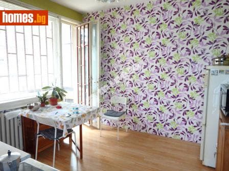 Двустаен, 71m²