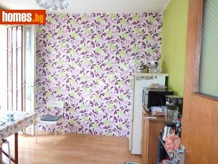 Двустаен, 71m²