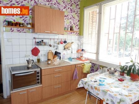 Двустаен, 71m²