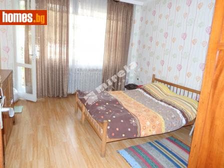 Двустаен, 71m²