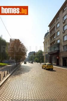 Тристаен, 74m²