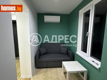Тристаен, 65m²