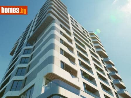 Тристаен, 126m²
