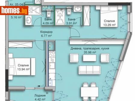 Тристаен, 126m²
