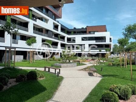 Тристаен, 125m²