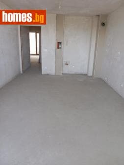 Тристаен, 113m²