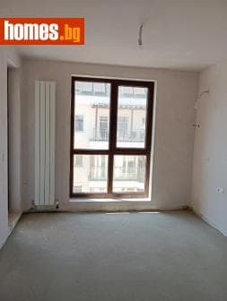 Тристаен, 113m²