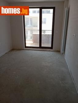 Тристаен, 113m²