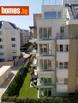 Тристаен, 113m²