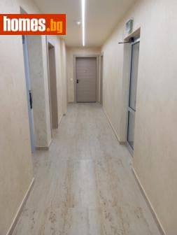Тристаен, 113m²