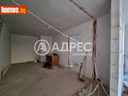 Двустаен, 107m²