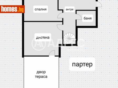 Тристаен, 133m²