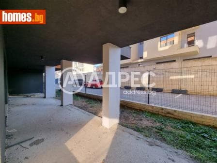 Тристаен, 110m²