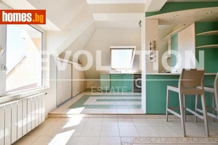 Тристаен, 113m²