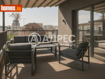 Тристаен, 91m²