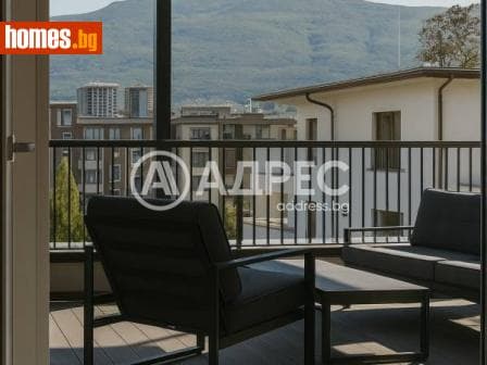 Тристаен, 91m²