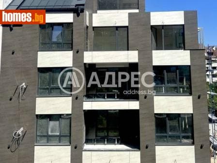 Тристаен, 112m²