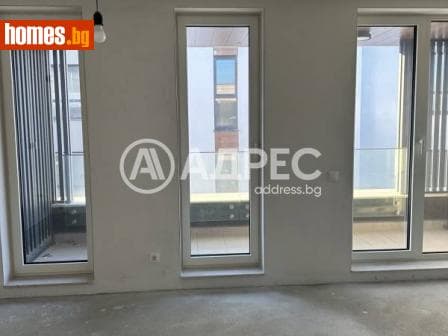 Двустаен, 83m²