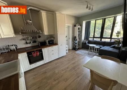 Двустаен, 70m²