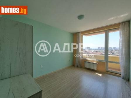 Тристаен, 110m²