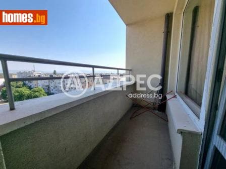 Тристаен, 110m²