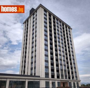 Тристаен, 96m²