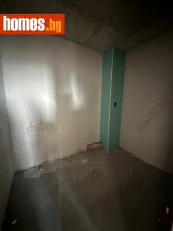 Тристаен, 95m²
