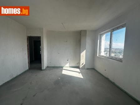 Тристаен, 95m²