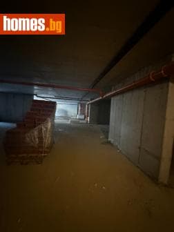 Тристаен, 95m²