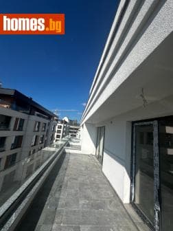 Тристаен, 95m²