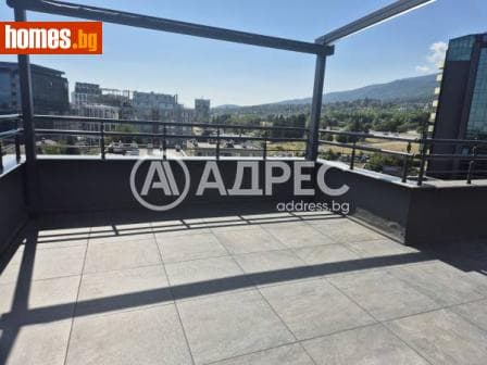 Тристаен, 146m²