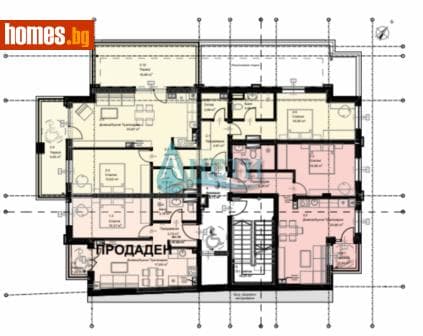 Тристаен, 145m²