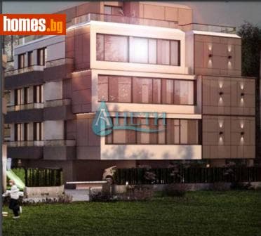 Тристаен, 121m²