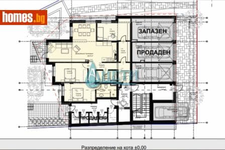 Тристаен, 140m²