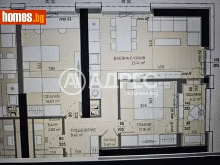 Тристаен, 95m²